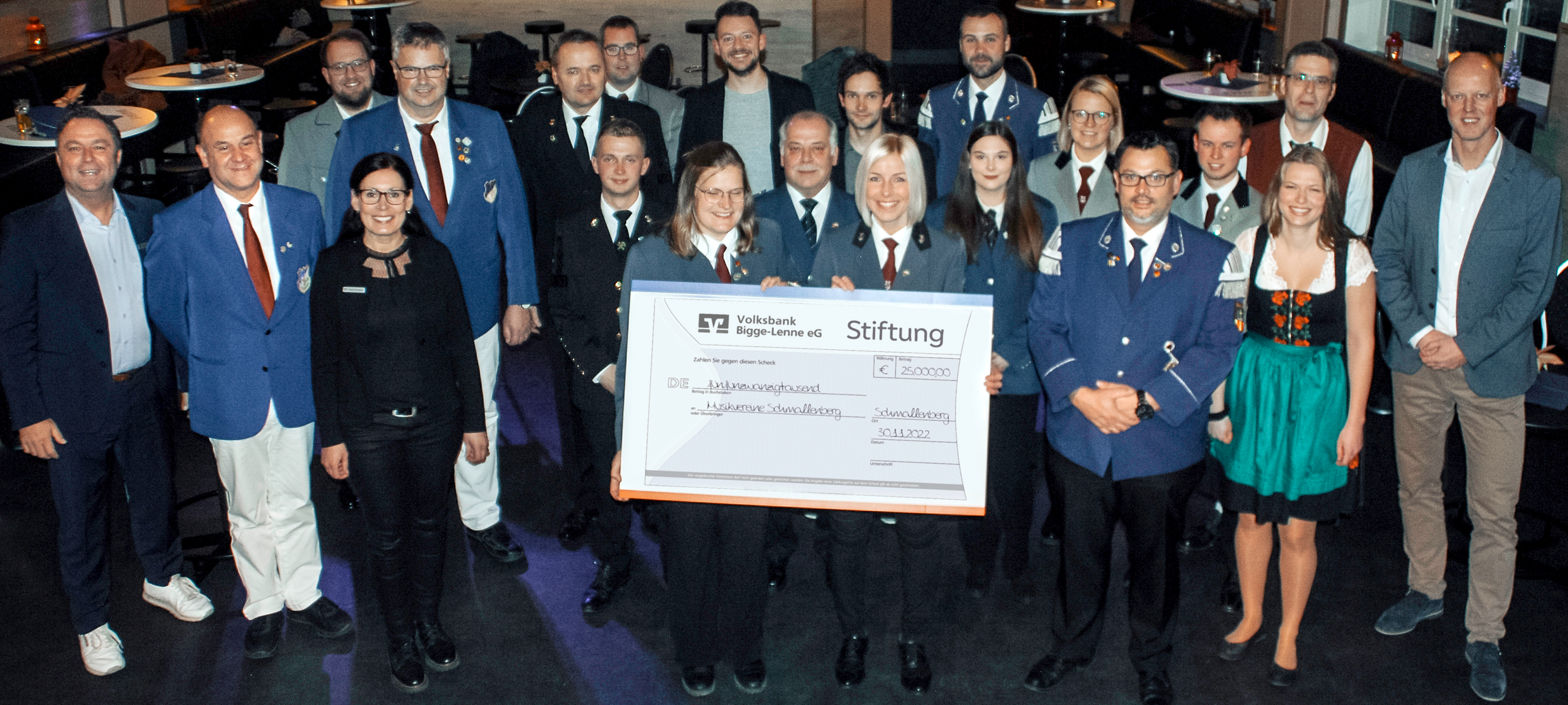 Volksbank Sauerland übergibt 25.000 Euro an Musikvereine in Schmallenberg Volksbank Sauerland übergibt 25.000 Euro an Musikvereine in Schmallenberg